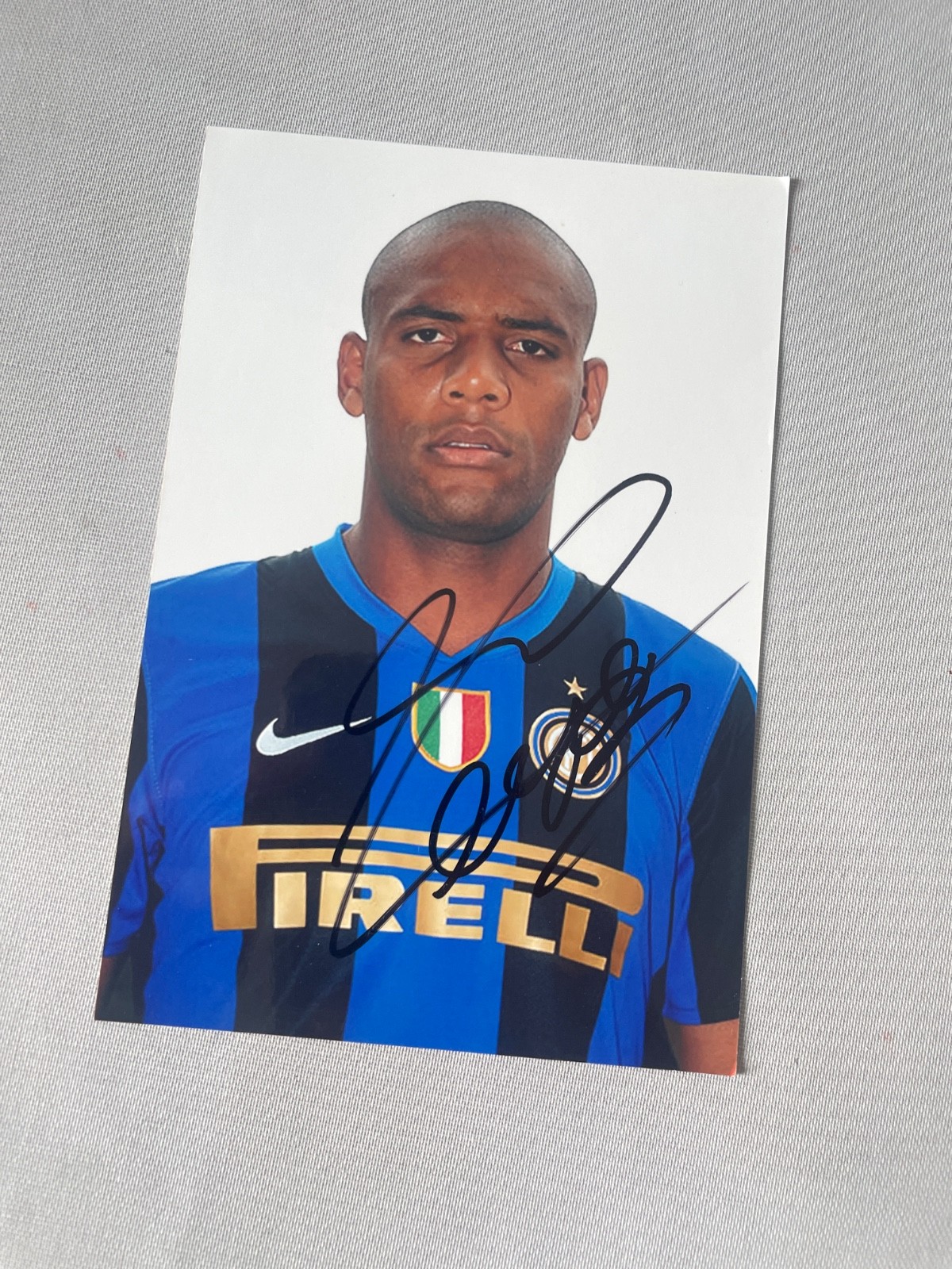 Authentic Maicon signed Inter Milan portrait photo autograph, acquired from a top-rated German collector.